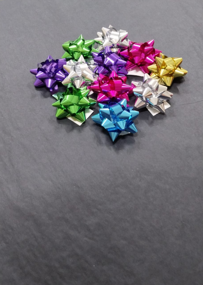 50x70 Cm Pelur Kağıdı + Yapışkanlı Yıldız Paket Süsü Siyah - 10 Adet Pelur + 10 Adet Süs