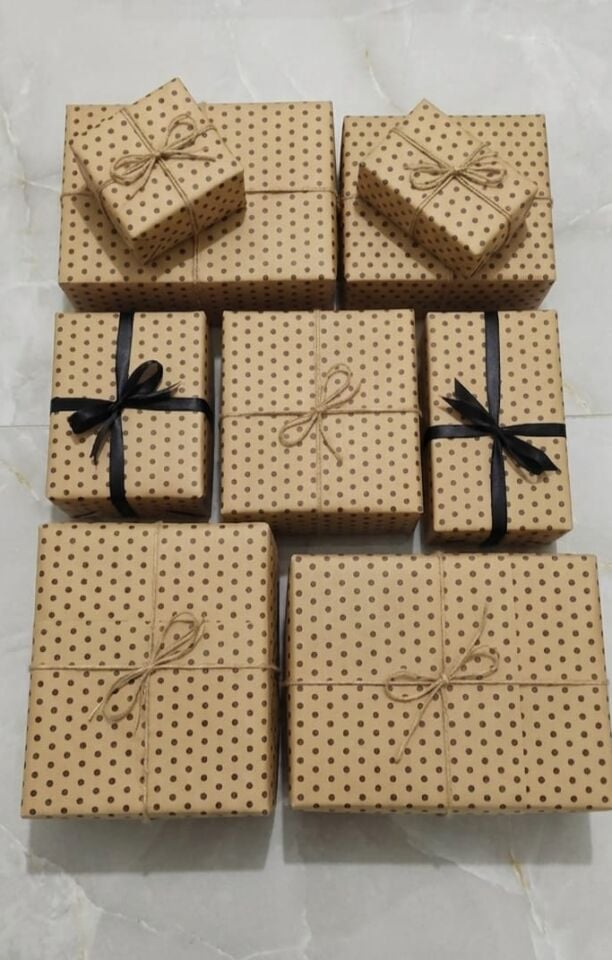 Kraft Kağıt 50x70 Cm Siyah Benekli Kraft Kağıt, Hediye Paketleme Kağıdı, Çeyiz Kağıdı, Kraft Kağıdı, Ambalaj Kağıdı